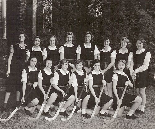 The 1948 Kew Forest School field hockey team.