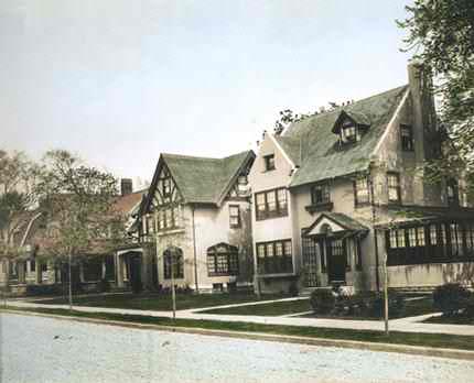 Newbold Place (today's 82nd Road) between Austin Street and Kew Gardens Road, Kew Gardens, NY.