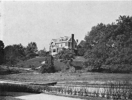 North of today's Curzon Road at Richmond Hill Drive (117th Street), North Richmond Hill, NY.